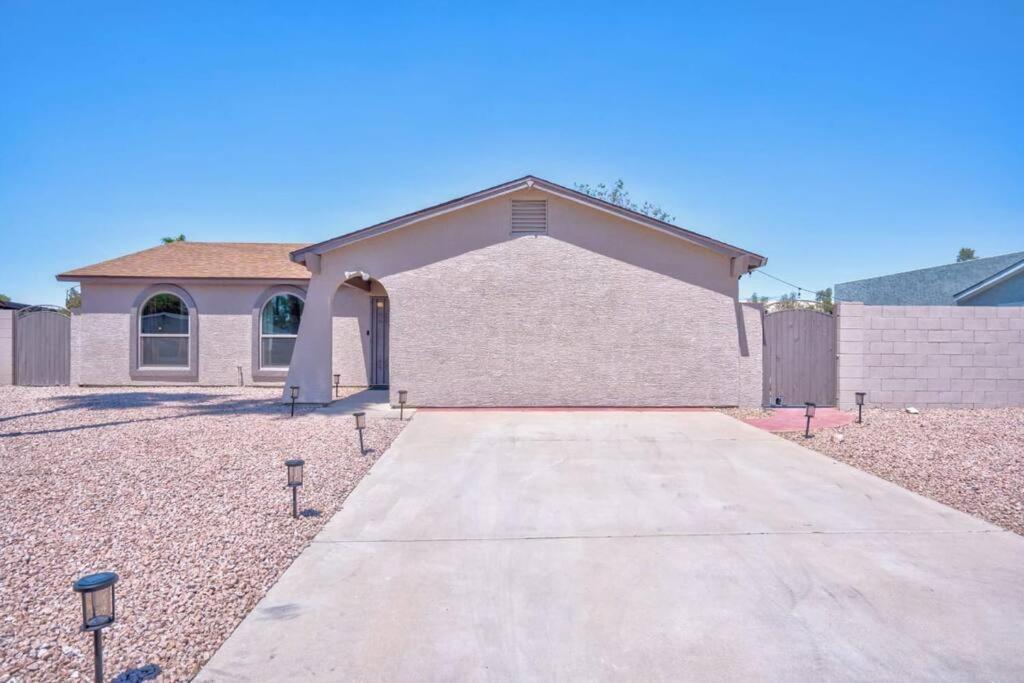 Fab Phx Getaway W/ Pool & Fire Pit Βίλα Φοίνιξ Εξωτερικό φωτογραφία