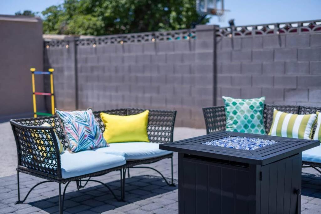 Fab Phx Getaway W/ Pool & Fire Pit Βίλα Φοίνιξ Εξωτερικό φωτογραφία